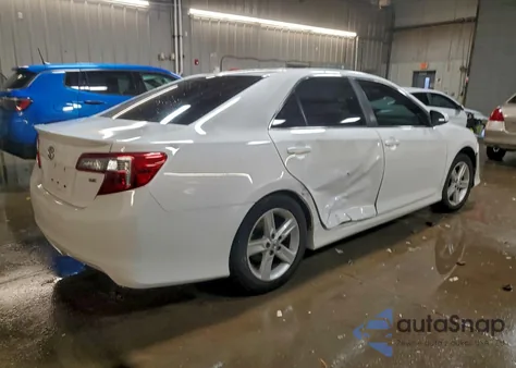 2014 Toyota Camry L z USA, uszkodzony, nr VIN 4T1BF1FK7EU471435